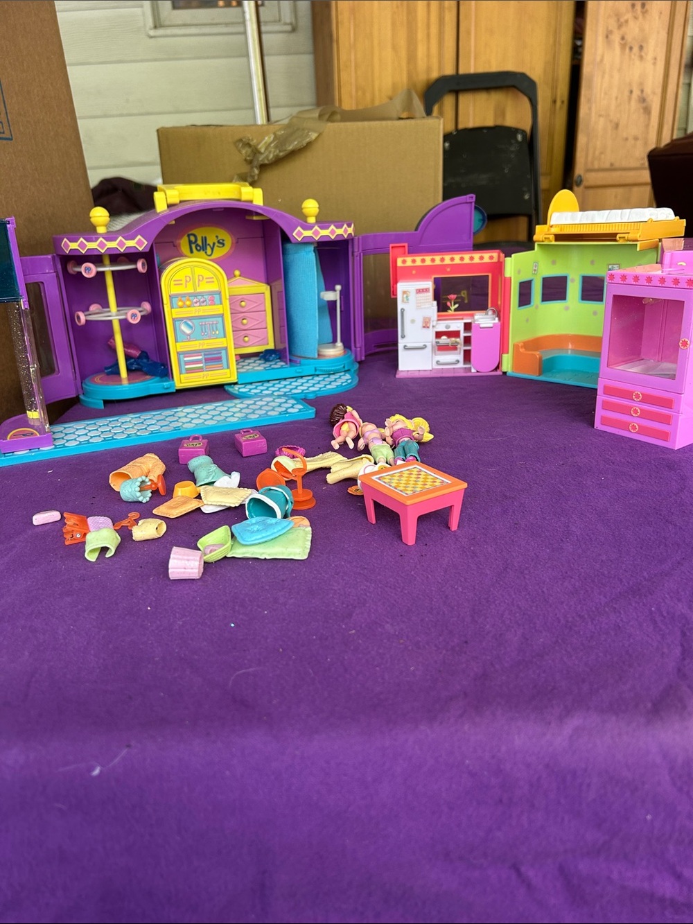 Polly Pocket Playset with Purple and Pink Accessories. Misc pieces and stuff